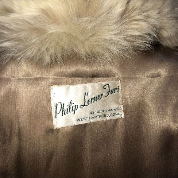 Sheared Beaver Coat with‎ Huge Fox Collar - Picture 8 of 8